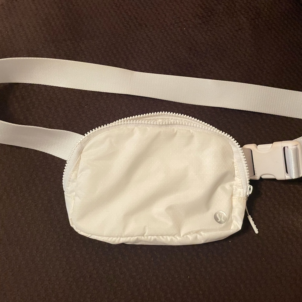 White lululemon belt bag